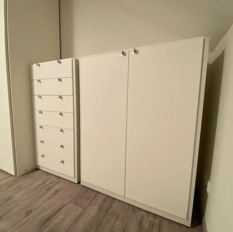 imgi 29 Moebelfolierung Wuerzburg db Living 29